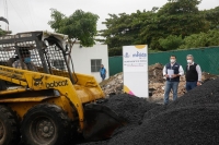 Supervisa alcalde de M&eacute;rida los trabajos de bacheo