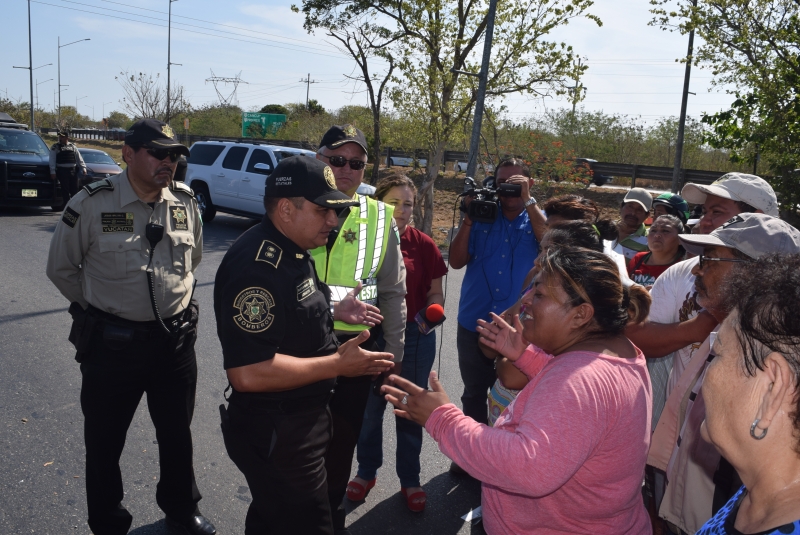 Incendio en ex basurero provoca bloqueo en periférico