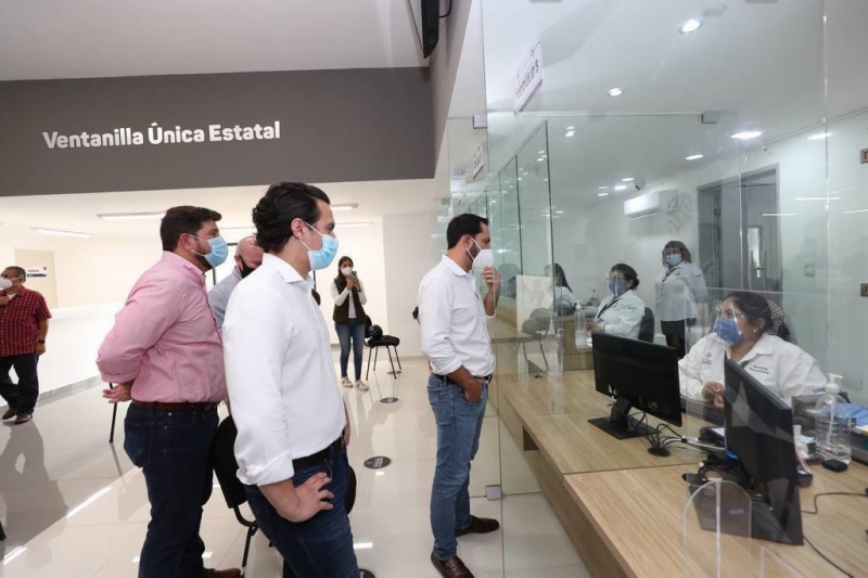 Inaugura gobernador Ventanilla Única Estatal en Tizimín