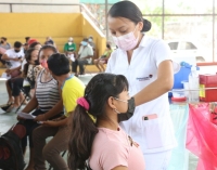 Inicia vacunaci&oacute;n para adolescente en 12 municipios yucatecos
