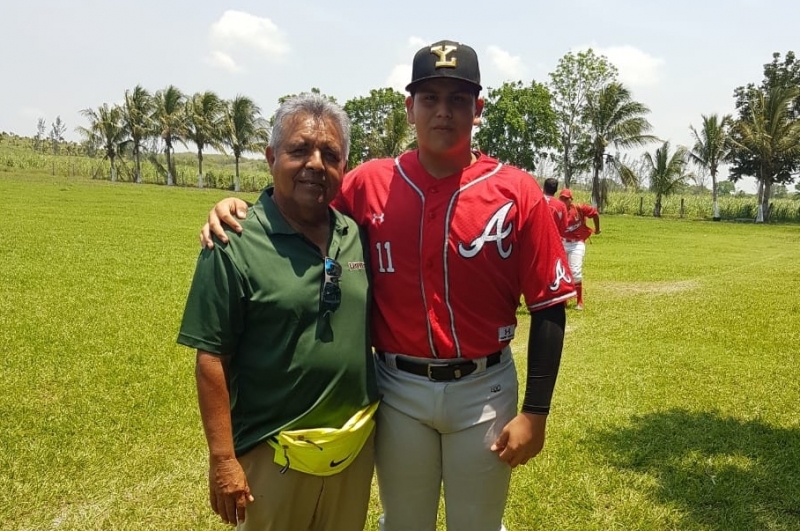 Carlos Returetra, nueva firma de las fieras