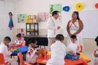 Entrega Díaz Mena aula en Tixcacal