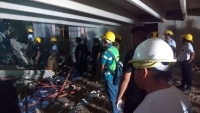 Mueren 4 en colapso de edificio, aún buscan a dos mas