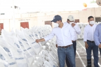 Entrega Vila apoyos en el cono sur del Estado