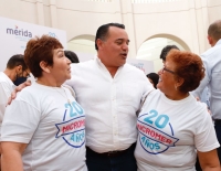 Anuncia Ren&aacute;n cr&eacute;ditos "Macromer" de hasta 350 mil pesos