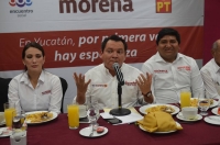 "Huacho" promete acabar con bullying institucional a docentes