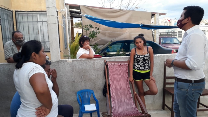 Oscar Brito visita colonia Delio Moreno Cantón