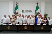 Entregan al Congreso el documento del primer informe