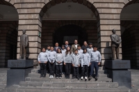 Ganadores de la Olimpiada del Conocimiento visitan la SEP