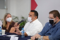 Ren&aacute;n Barrera anuncia el programa &ldquo;Industrias al 100&rdquo;