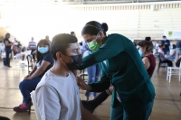 Adolescentes de 37 municipios m&aacute;s recibir&aacute;n segunda dosis