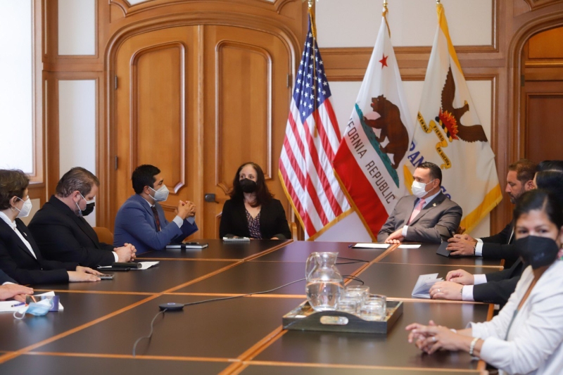 Renán Barrera realiza gira de trabajo en San Francisco