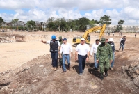 Supervisan Vila y Ren&aacute;n obras del Gran Parque de La Plancha