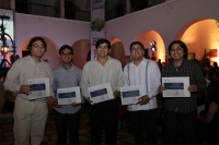 Reconocen excelencia en desempe&ntilde;o de egresados de UADY