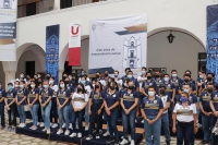 Abanderan delegaci&oacute;n UADY a la Universiada Nacional