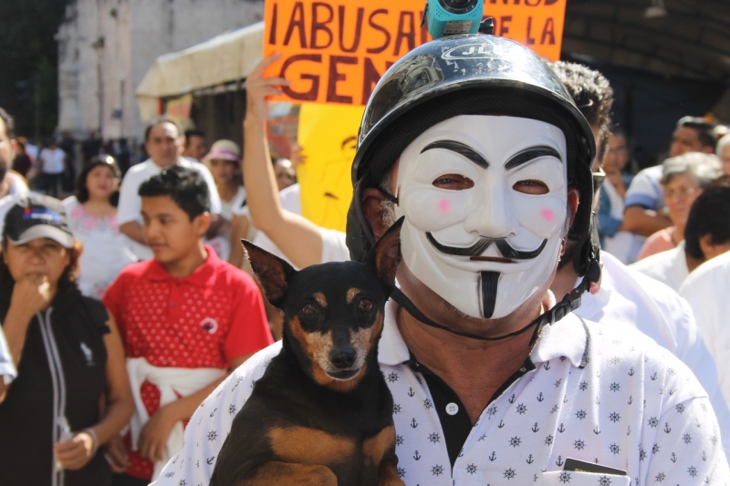 Marchan en silencio contra la represión