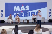 Renán Barrera participa en foro “Niñez, Adolescencia y Mujer”