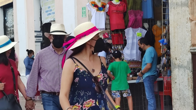 Reportan una de las cifras más bajas de contagios de Covid-19 durante 2021