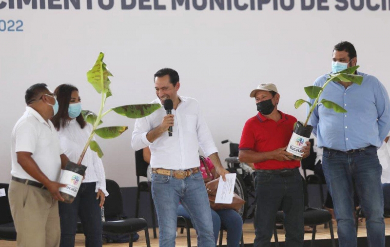 Vila Dosal realiza gira de trabajo por Sucilá