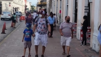 Muertes y contagios por Covid-19 contin&uacute;an a la baja en Yucat&aacute;n
