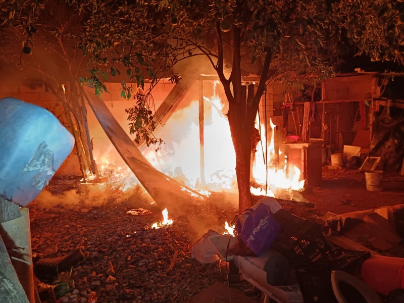 Arde vivienda en Kanasín