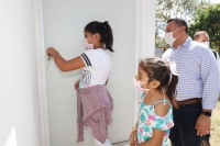 Entrega Ren&aacute;n Barrera trabajos de mejoramiento de vivienda en Dzununc&aacute;n