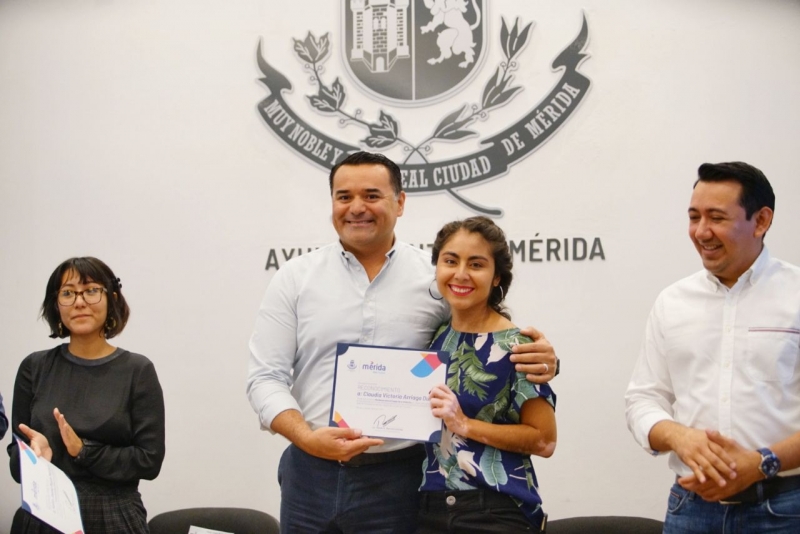 Entregan apoyos a proyectos ganadores del Fondo Municipal para la Cultura