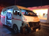 Camioneta del FUTV protagoniza choque