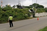 Siniestro vial en Perif&eacute;rico casi termina en tragedia