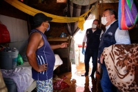 Ren&aacute;n Barrera recorre zona de la ciudad m&aacute;s afectada por la tormenta &ldquo;Crist&oacute;bal&rdquo;