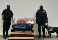 Polic&iacute;a municipal halla droga en maleta abandonada