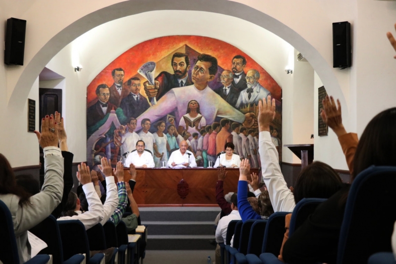 Aprueban convocatorias para ingresar a programas de la UADY