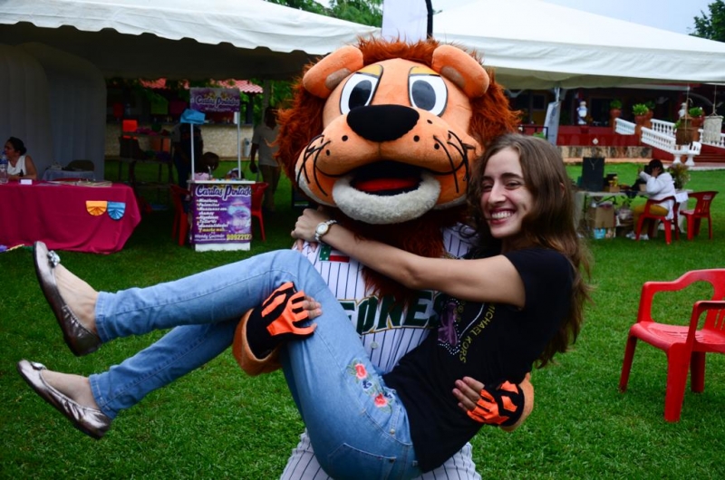 Leones apoya a niños con cáncer