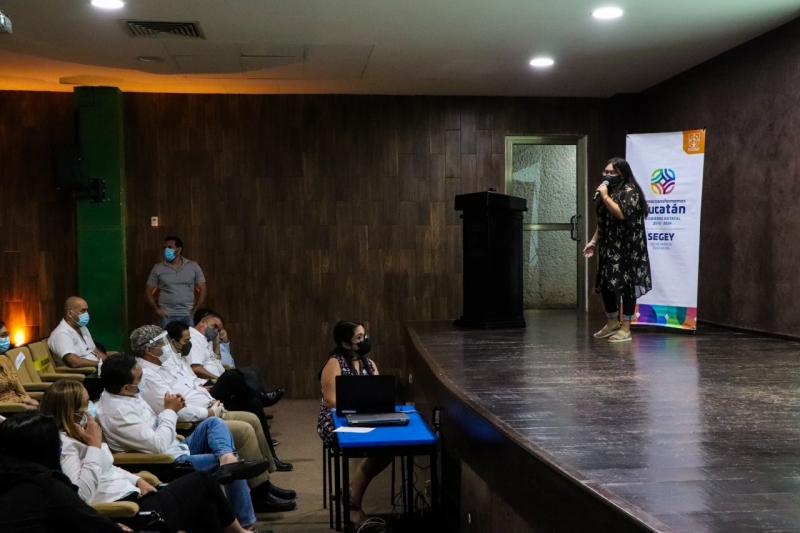 Colaboración activa en la mesa de seguimiento del regreso seguro a clases