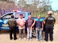 Detienen a tres por tirar basura