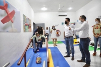 Yucat&aacute;n, a la vanguardia en rehabilitaci&oacute;n pedi&aacute;trica: Vila