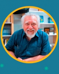 Agustín Monsreal cumple 50 años de impartir talleres literarios