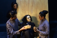 En el teatro, la conexión con las masas requiere labor de conquista