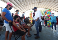 Supervisa Vila el operativo de vacunaci&oacute;n para ni&ntilde;as y ni&ntilde;os, en Ticul