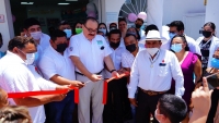 Ram&iacute;rez Mar&iacute;n inaugura cl&iacute;nica comunitaria en Kanas&iacute;n