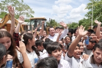 &quot;Huacho&quot; da banderazo a obras en primaria de la Alemán