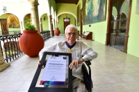En emotivo acto, entregan Medalla &ldquo;Eligio Ancona&rdquo; a Rold&aacute;n Peniche