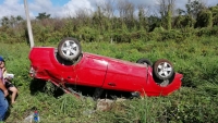 Mujer sufre siniestro vial en la M&eacute;rida-Canc&uacute;n