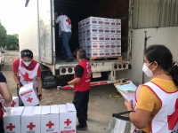 Llega ayuda humanitaria de Cruz Roja tras paso del hurac&aacute;n