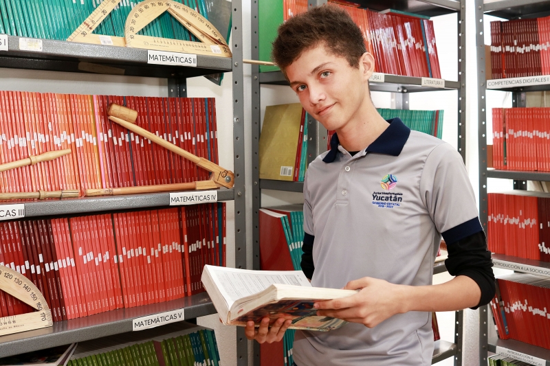 Estudiante yucateco destaca en competencias de conocimiento
