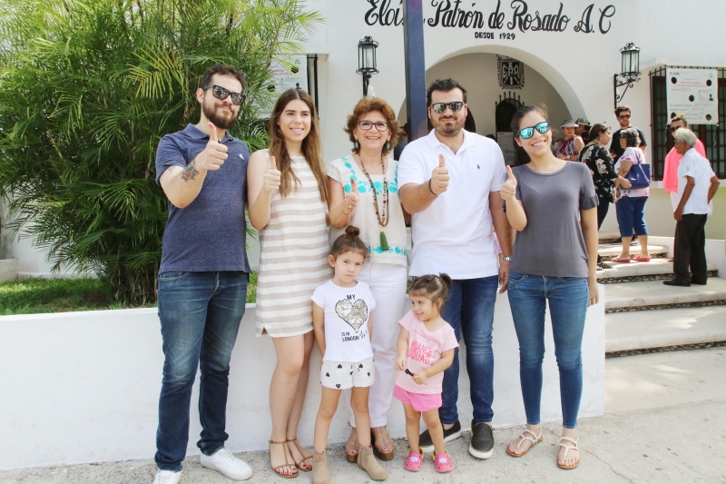 Alcaldesa llama meridanos a participar en familia para ejercer el voto