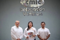 Vida G&oacute;mez se re&uacute;ne con integrantes de la Cmic