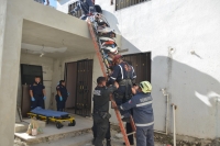 Alarife lesionado tras caer de techo