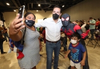 Supervisa Vila vacunaci&oacute;n en ni&ntilde;os y ni&ntilde;as de 5 a 11 a&ntilde;os