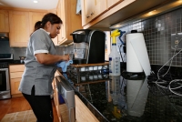 Triple jornada de trabajo afecta salud de mujeres
